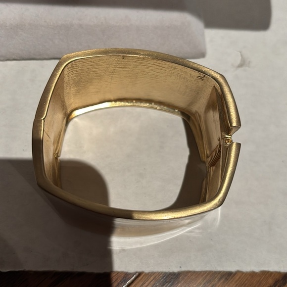 Chic Gold-Tone Cuff Bracelet - Picture 2 of 6